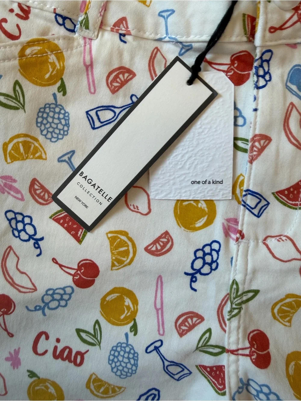 Bagatelle Collection White Fruit-Print Cotton Women’s Chino Shorts Size 6 NWT